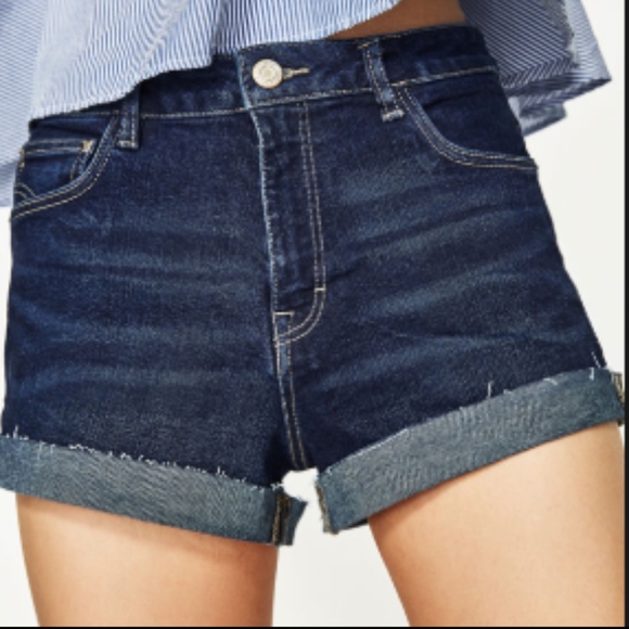 Zara// Trafaluc High Waisted Denim Short - Picture 4 of 7